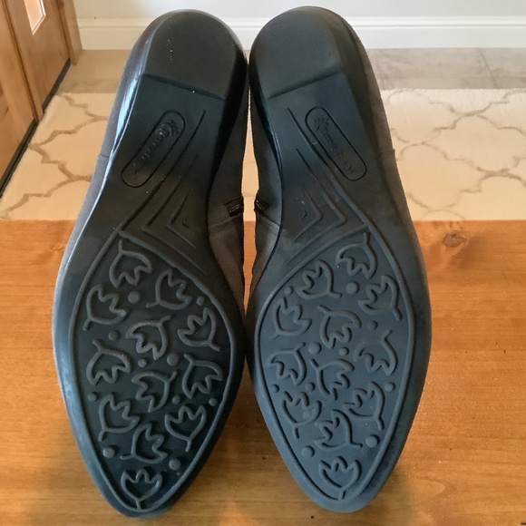 Bare Traps Sued Boots - Picture 3 of 3